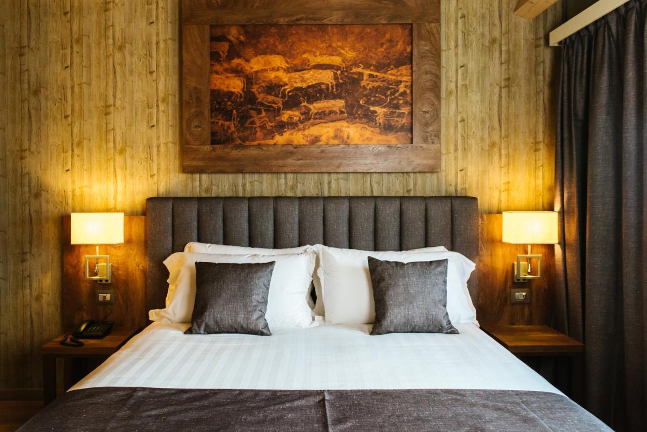 Lake Hotel La Pieve Pisogne Bagian luar foto